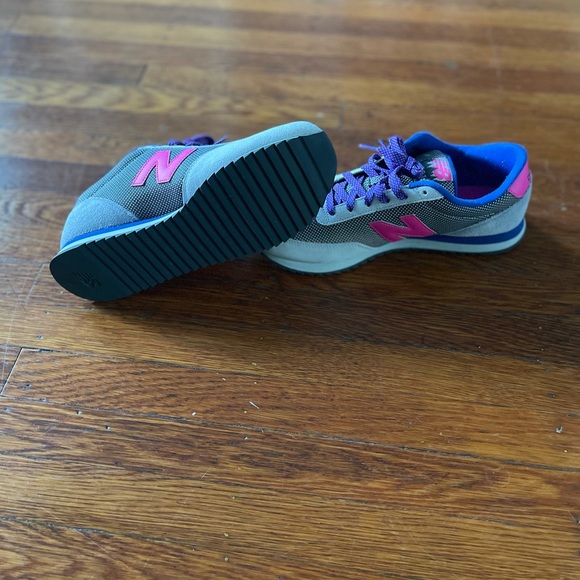 New Balance - Picture 3 of 3